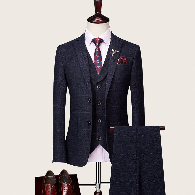 Grey suit with checkered design | Emporium